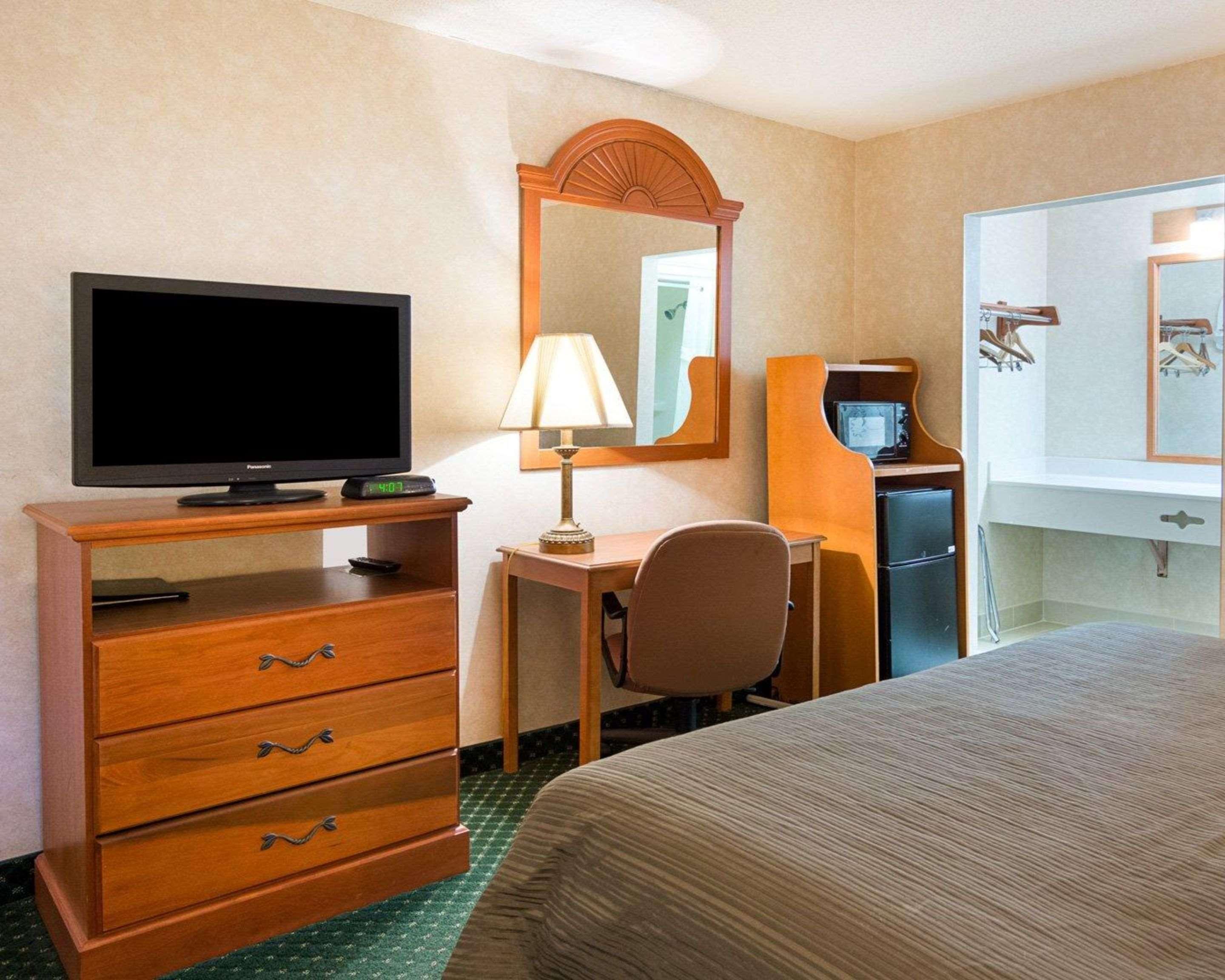 Quality Inn Petersburg-Fort Lee Exterior foto